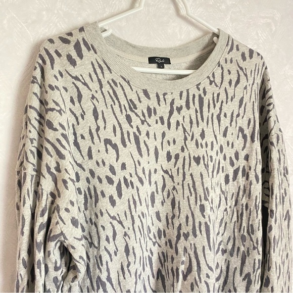 Rails Marlo Sweater Abstract Cheetah Print in Grey Women’s Sz L Side Zip Accents - Picture 4 of 12